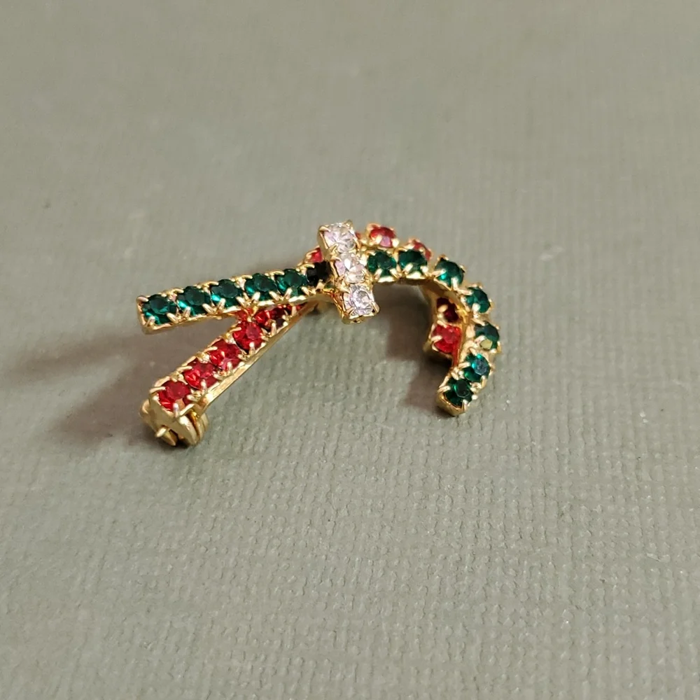 🌻 New Goldtone Fashion Christmas Candy Cane Brooch/ pin